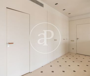 Penthouse for rent in El Viso. - Photo 2