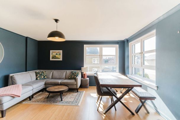 Flat 9, 8 Blandfield - Photo 1