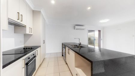 Discover modern family living in the heart of Norman Gardens! - Photo 2