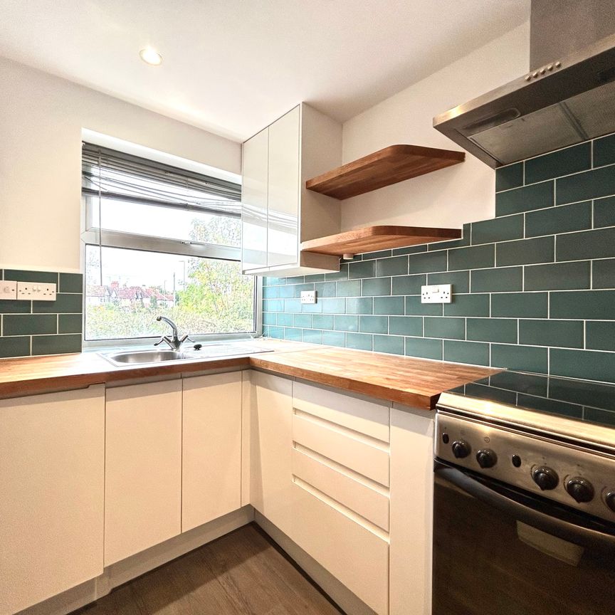 Langdale Gardens, Reading Langdale Gardens, Reading - Photo 2