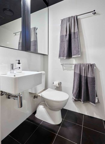 2 Bedroom Ensuite, Double Bed - Photo 4
