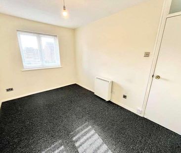 Woodcotes, Shoeburyness, Southend-on-sea, Essex, SS3 - Photo 1