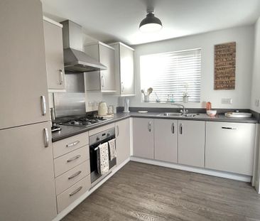 3 bedroom detached house to rent - Photo 3
