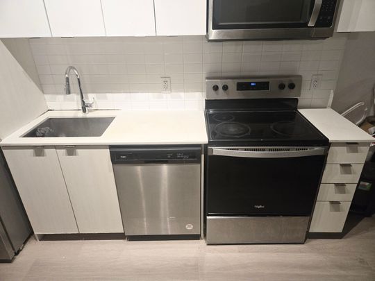 For Lease - 859 The Queensway N/A Unit# 824, Toronto, Ontario - Photo 1