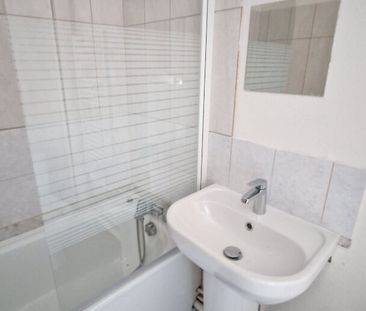 Location Appartement 1 pièce 25m² MAROMME 76150 - Photo 1