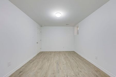 For Lease - 1052 Kelman Court Unit# Lower, Milton, Ontario - Photo 3