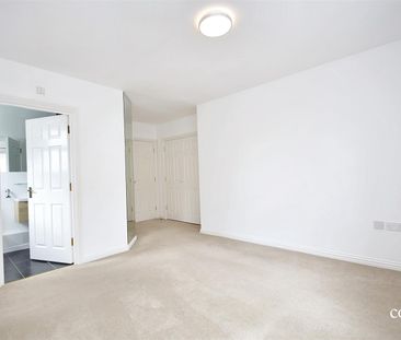 Stirling Avenue, Pinner, HA5 - Photo 4