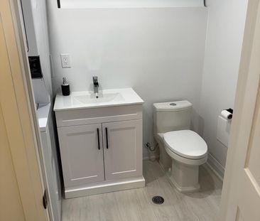 For Lease - 357 Rossland Road Unit# Lower, Oshawa, Ontario - Photo 6