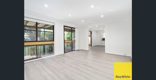 Freshly renovated 3 Bedroom home with study! - Photo 1