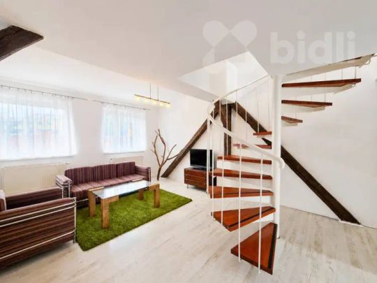 Prostorný byt 3+1 s balkonem, Brno - Juliánov - Photo 1