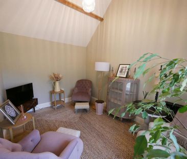 2 bedroom cottage to rent - Photo 2