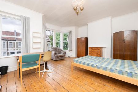 5 bedroom terraced house to rent - Photo 5