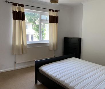 2 bedroom maisonette to rent - Photo 3