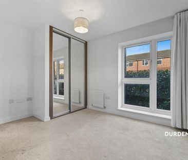 Newmans Lane, Loughton - Photo 5