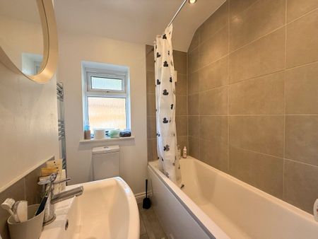 2 bed end of terrace house to rent in Hill Road, Arborfield, Reading, Berkshire, RG2 9LP - Photo 5