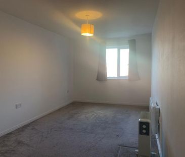 1 bedroom ground floor flat to rent - Photo 5