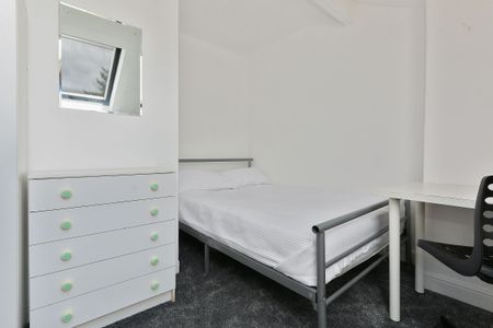 5 bedroom house share to rent - Photo 4