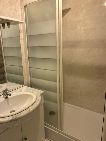 Location Appartement 1 pièce 9m² LES ULIS 91940 - Photo 4