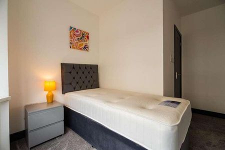 Bow Street, Middlesbrough, TS1 - Photo 2