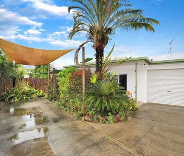 Fantastic Fully Air Conditioned Half Duplex - Garage with Remote - Photo 1