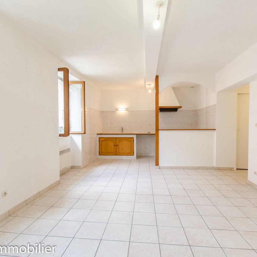 Location Appartement 3 pièces 68m² ST MARCELLIN 38160 - Photo 1