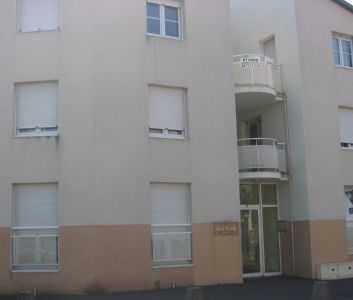 Location Appartement 2 pièces 38m² AUBIERE 63170 - Photo 1