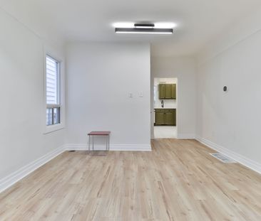 For Lease - 212 Coxwell Avenue, Toronto, Ontario - Photo 4