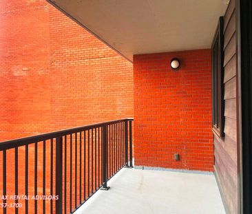 #809C 10145 109 Street Northwest - Photo 4