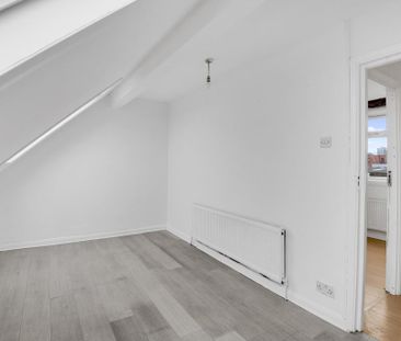 3 bedroom apartment to rent - Photo 3