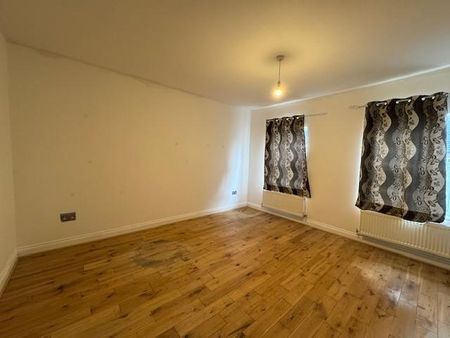 4 bedroom house to rent - Photo 3