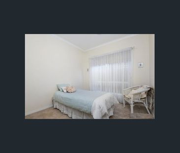 "TOP SPOT" - in a quiet location - Photo 2