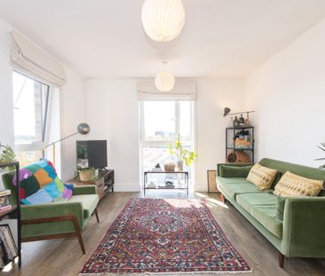 2 bedroom apartment to rent Riverside House, Thomas Blake Avenue, S... - Photo 2