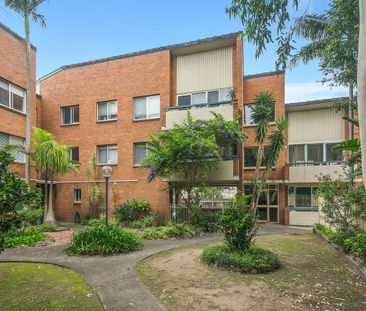 Coastal Living in a Convenient Location - Photo 5