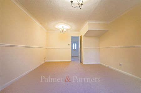 2 bedroom terraced house to rent - Photo 2