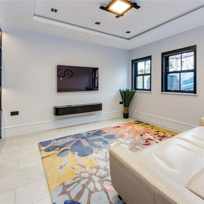 5 bedroom detached house to rent - Photo 1