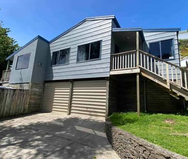 Welcome Bay Family Home - Photo 5