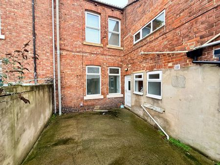 2 bedroom terraced house to rent - Photo 5