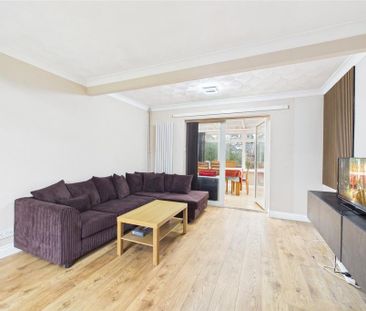 3 bedroom semi-detached house to rent - Photo 1