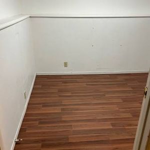 2 bedroom basement - Photo 2