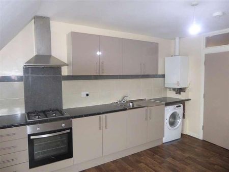 Beacon Apartments, Upper Sutton Lane, Heston, TW5 - Photo 3
