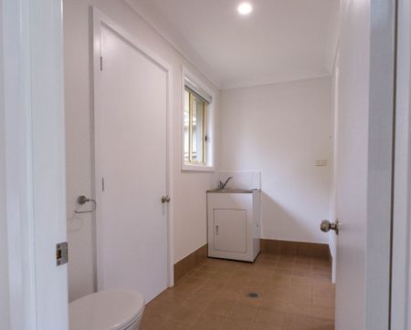 Private 3 bedroom home - Photo 5