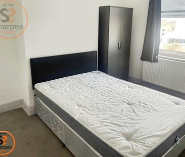 1 bedroom in a house share to rent - Photo 2