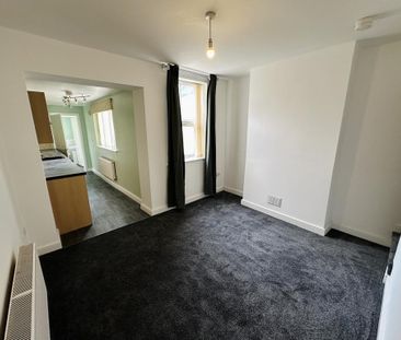 2 bedroom house to rent - Photo 1