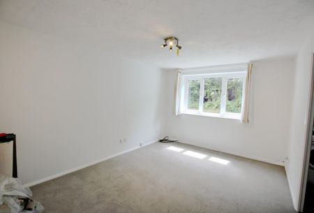1 bedroom Flat To Let Total Size: 409 SQ FT - Photo 3