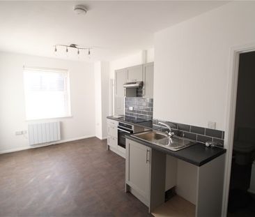 High Street, Wivenhoe, Colchester - Photo 1