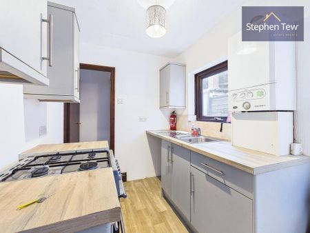 1 bedroom ground floor flat to rent - Photo 5