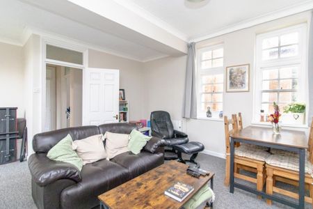 2 bedroom terraced house to rent - Photo 3