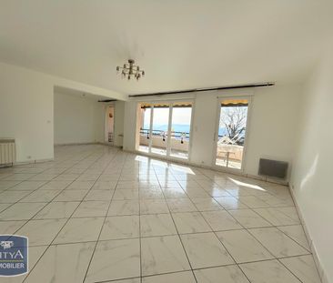 Location Appartement 5 pièces 123m² CHAMALIERES 63400 - Photo 4