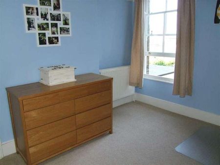 Leigh On Sea, SS9 - Photo 4