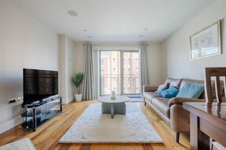 Apt 11 Custom House Square, 2 Ulster Street, Belfast, BT1 3ES - Photo 4